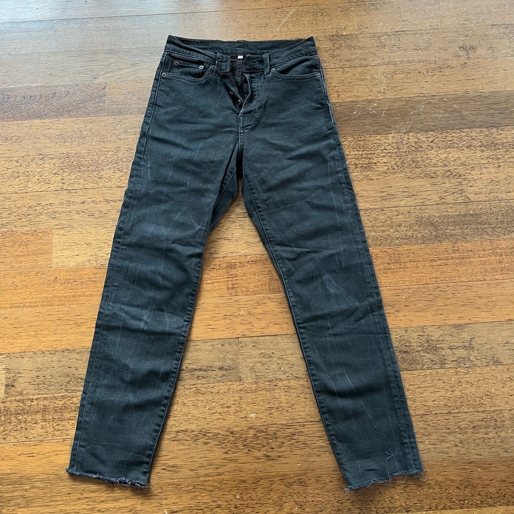 Levi’s Straight Leg Jeans size 26